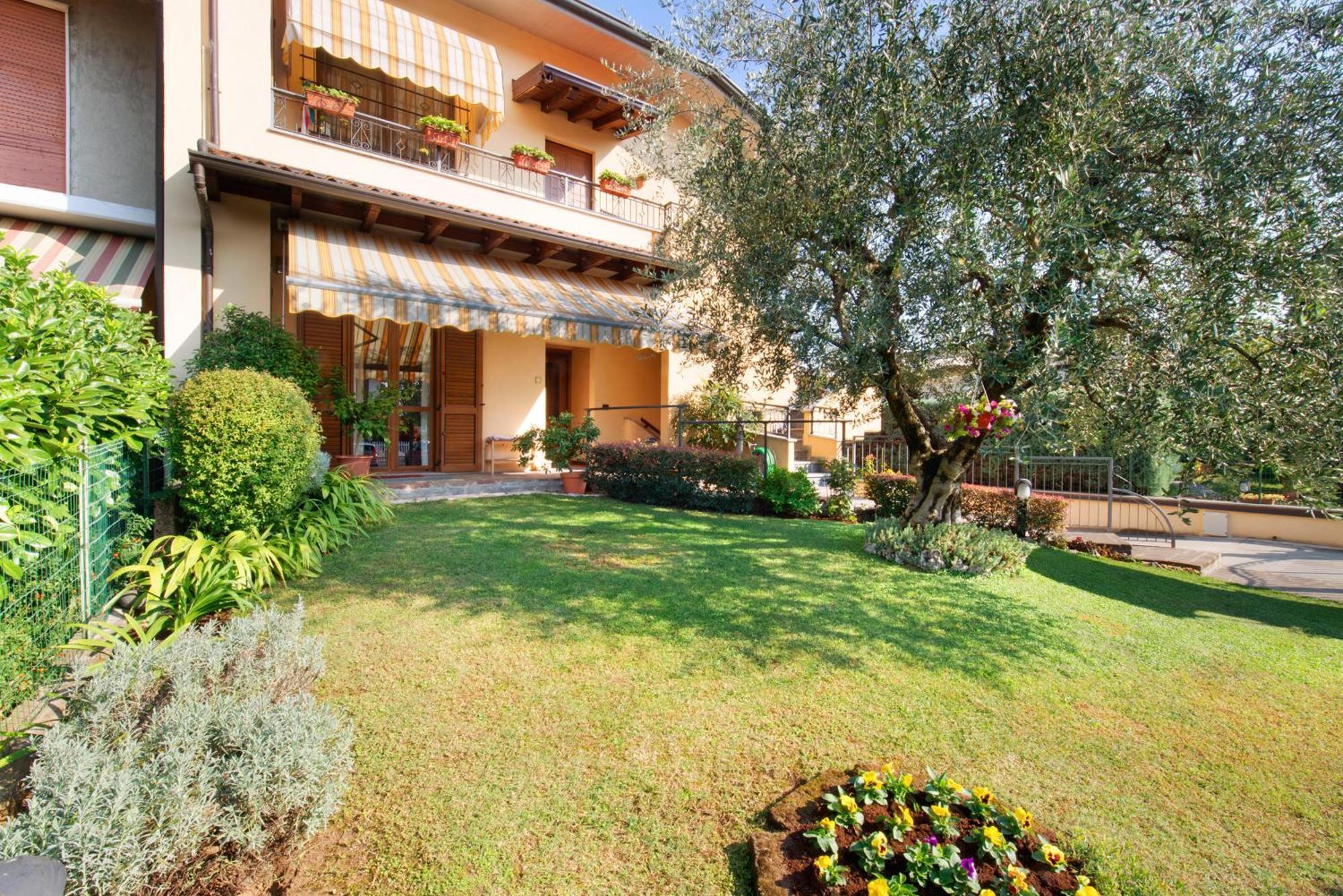 Casa Elli Villa Osio Sotto Bagian luar foto